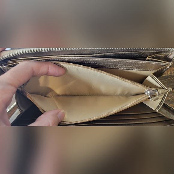 Coach Zip Wallet - Picture 8 of 8